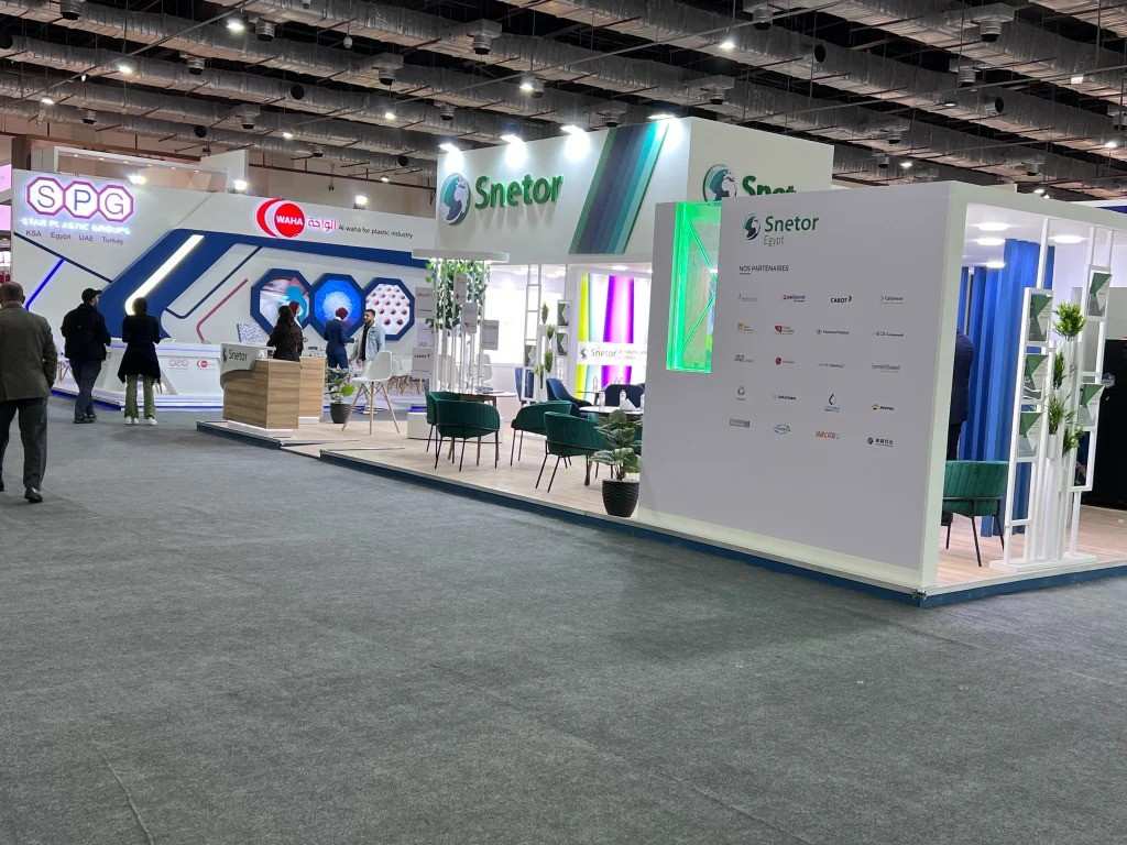Custom exhibition booth design in Las Vegas showcasing impactful branding