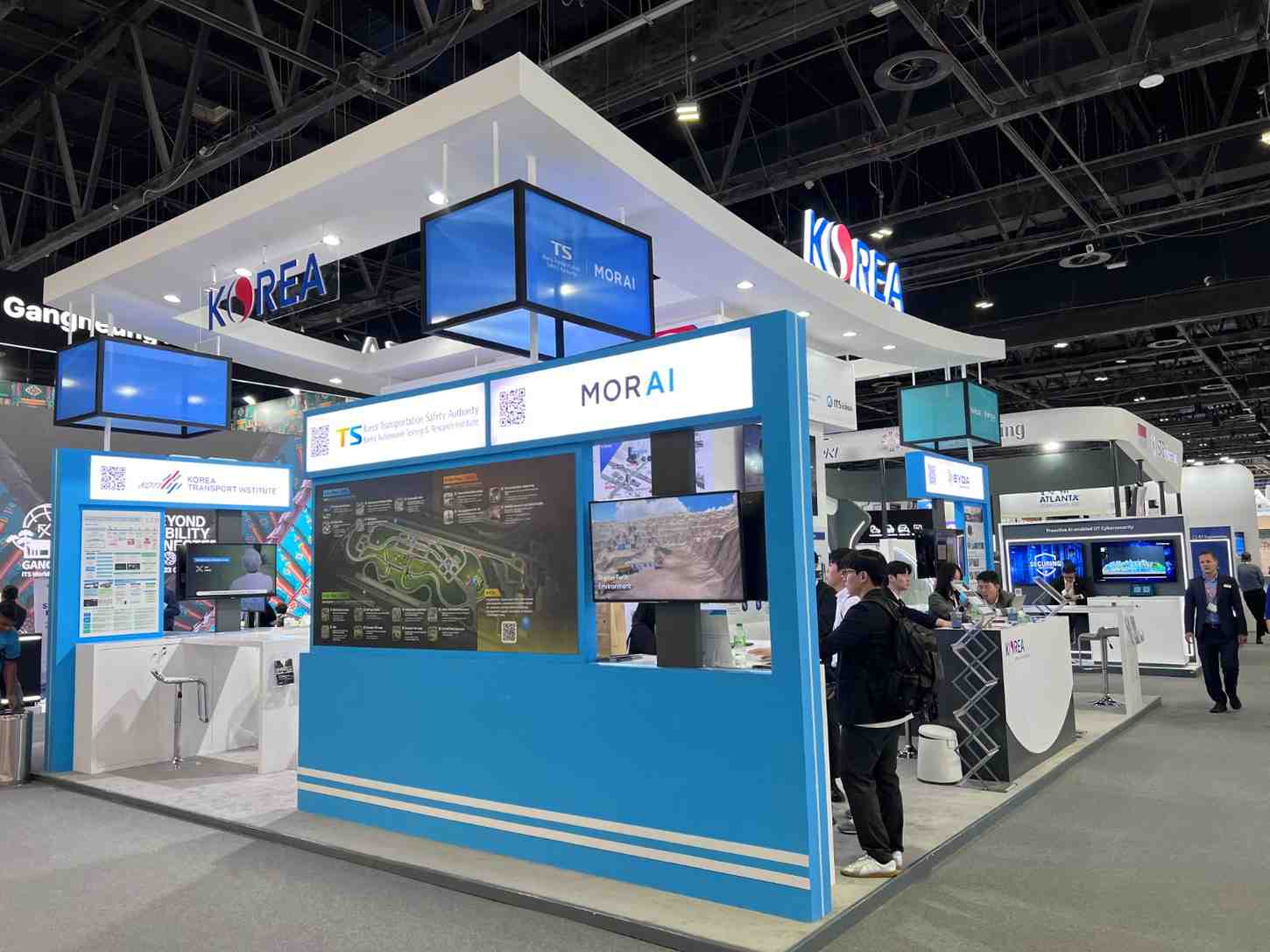 Exhibition booth construction company designing and building custom trade show booth