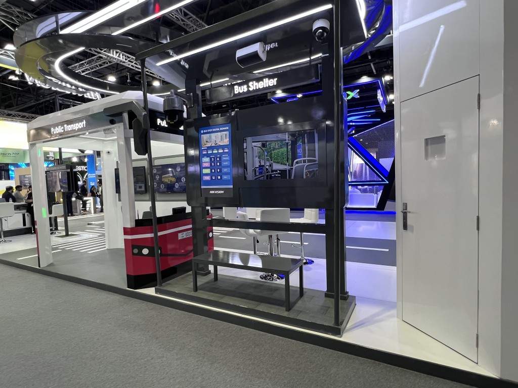 Custom exhibition stand design in New Orleans attracting visitors and improving brand recall at a trade show.