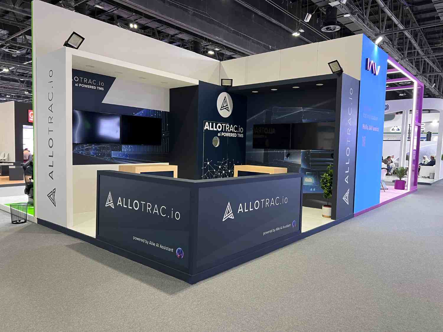 Smart exhibition stand design strategies for small budgets